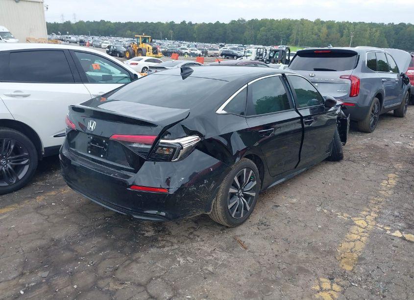 Photo 4 of 2024 Honda Civic EX (VIN 2HGFE1F71RH336580)