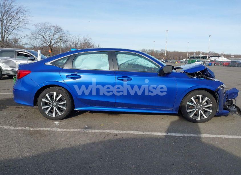 Photo 13 of 2024 Honda Civic EX (VIN 2HGFE1F71RH338555)