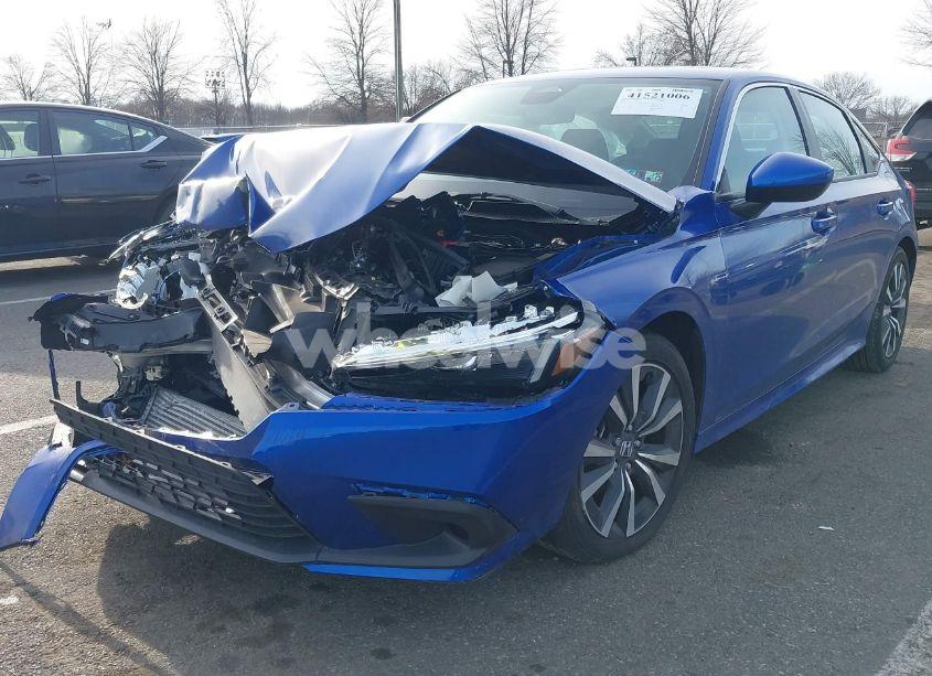 Photo 2 of 2024 Honda Civic EX (VIN 2HGFE1F71RH338555)