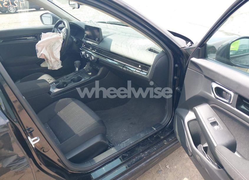 Photo 5 of 2024 Honda Civic EX (VIN 2HGFE1F71RH338698)