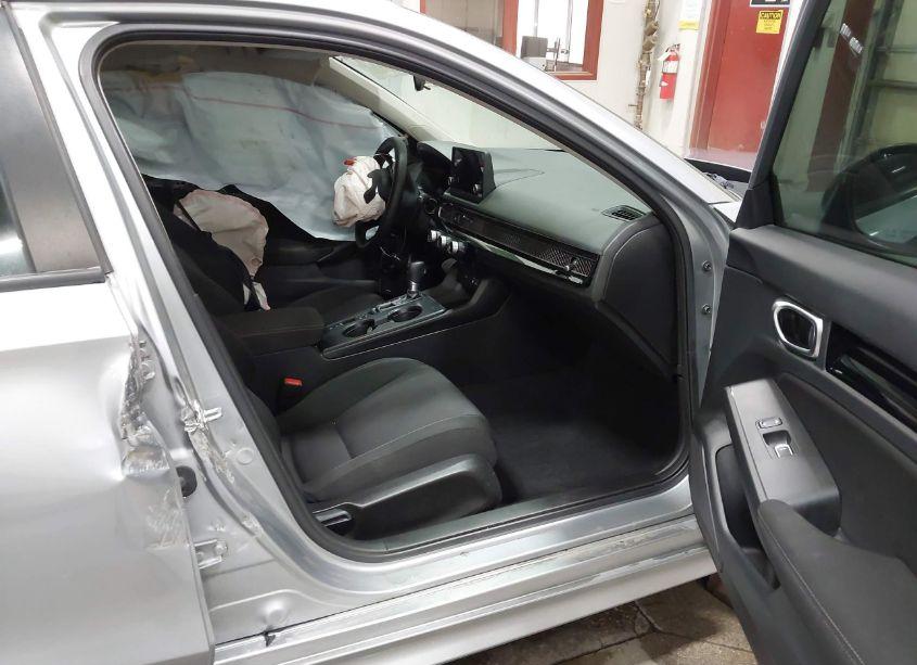 Photo 5 of 2022 Honda Civic EX (VIN 2HGFE1F72NH321872)