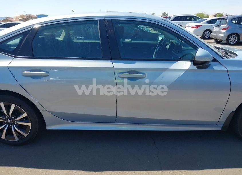 Photo 13 of 2022 Honda Civic EX (VIN 2HGFE1F72NH322133)