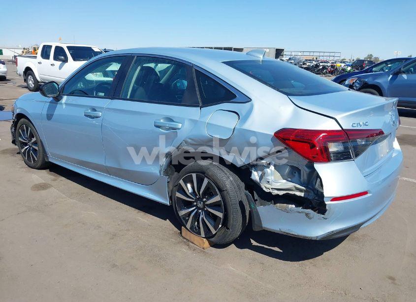Photo 3 of 2022 Honda Civic EX (VIN 2HGFE1F72NH322133)