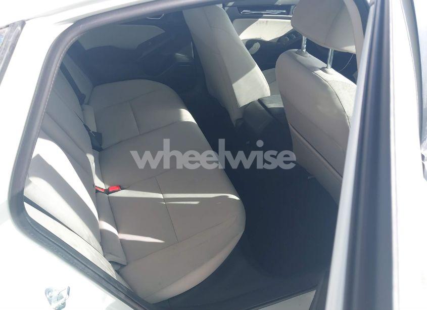 Photo 8 of 2022 Honda Civic EX (VIN 2HGFE1F72NH323363)