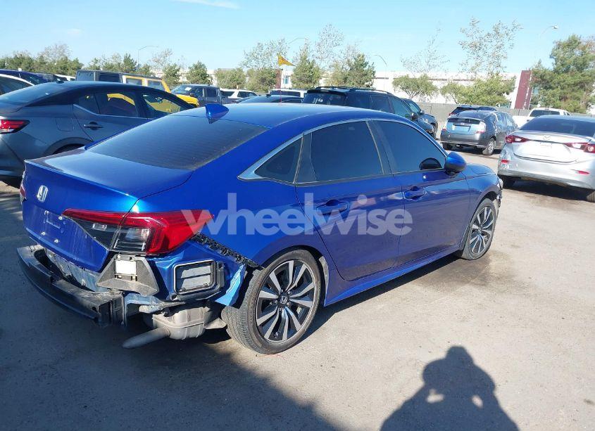 Photo 4 of 2022 Honda Civic EX (VIN 2HGFE1F72NH325145)