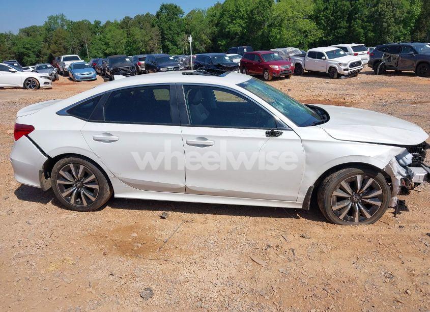 Photo 13 of 2024 Honda Civic EX (VIN 2HGFE1F72RH315477)