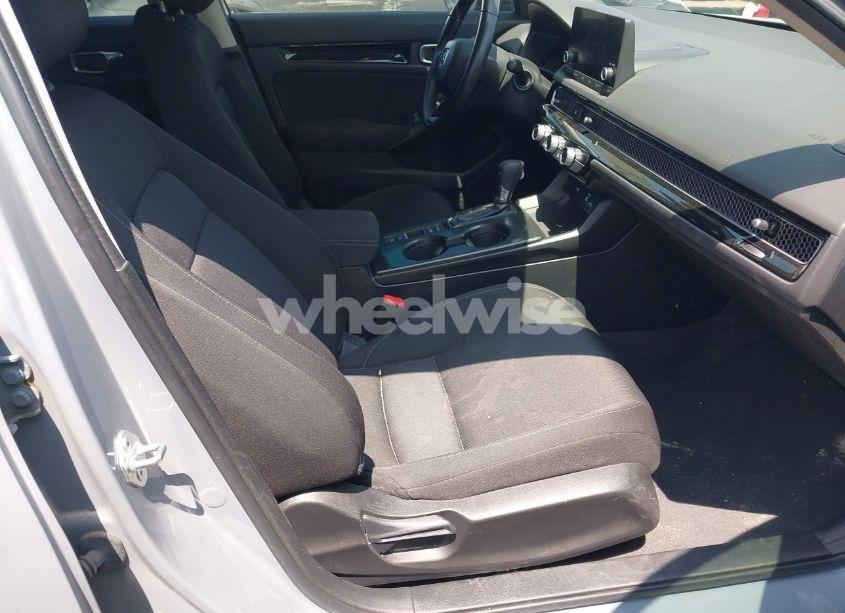 Photo 5 of 2024 Honda Civic EX (VIN 2HGFE1F73RH311681)