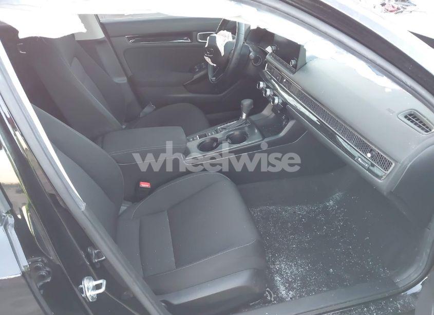 Photo 5 of 2024 Honda Civic EX (VIN 2HGFE1F73RH318386)