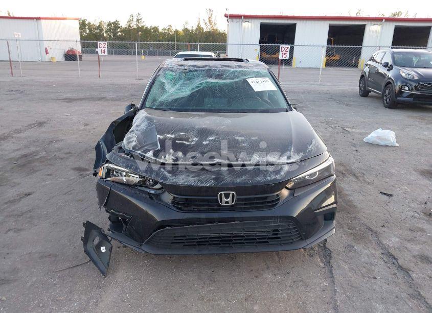 Photo 6 of 2024 Honda Civic EX (VIN 2HGFE1F73RH318386)