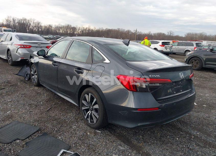 Photo 3 of 2024 Honda Civic EX (VIN 2HGFE1F73RH333065)