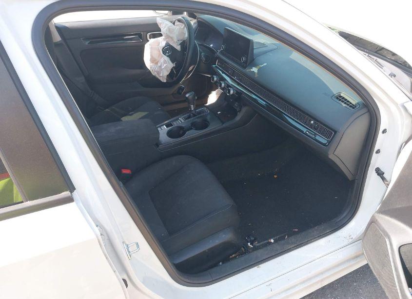 Photo 5 of 2022 Honda Civic EX (VIN 2HGFE1F74NH313353)