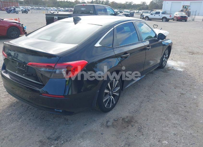 Photo 4 of 2022 Honda Civic EX (VIN 2HGFE1F74NH319427)