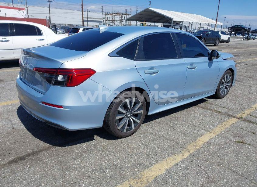 Photo 4 of 2022 Honda Civic EX (VIN 2HGFE1F76NH302970)