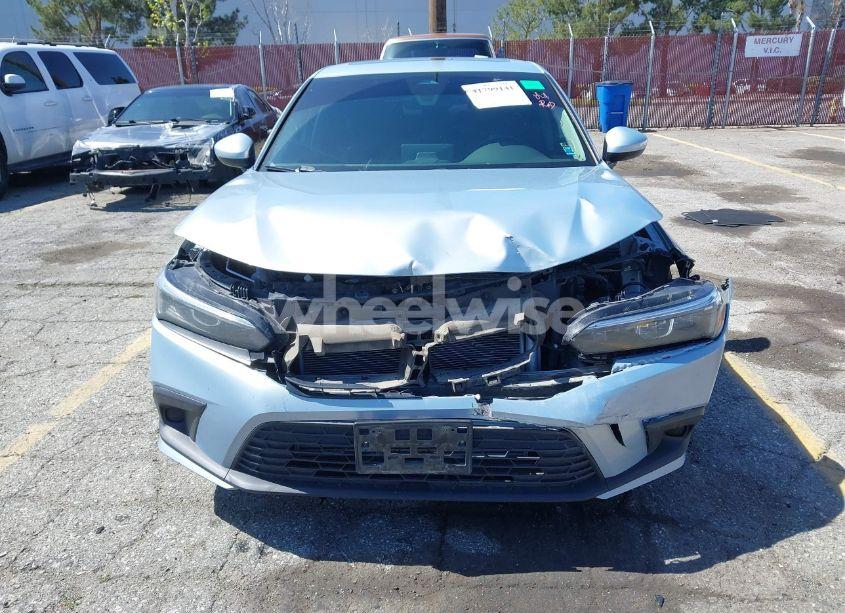 Photo 6 of 2022 Honda Civic EX (VIN 2HGFE1F76NH302970)