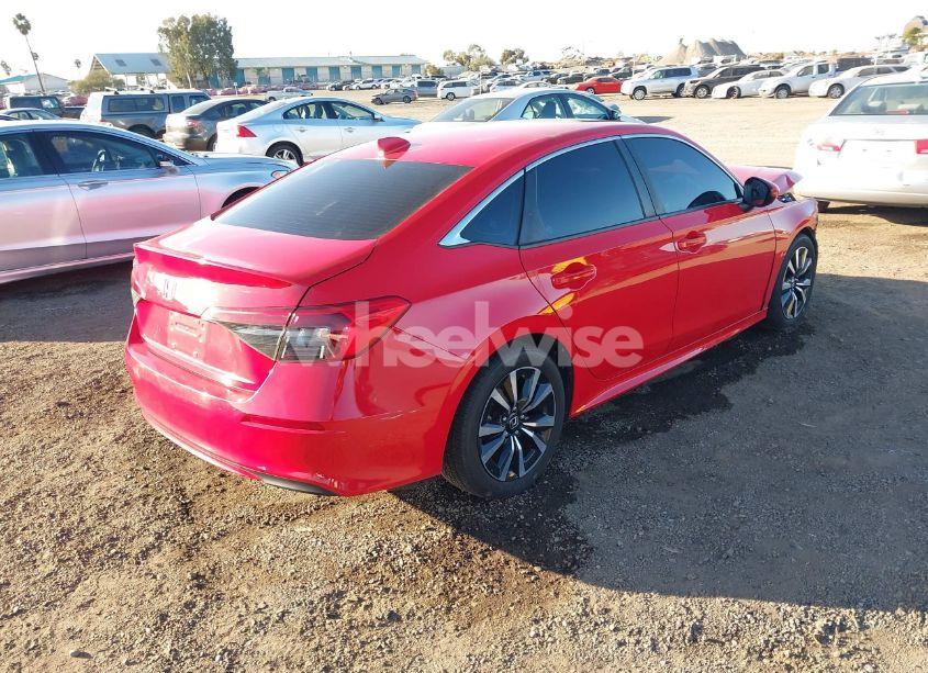 Photo 4 of 2022 Honda Civic EX (VIN 2HGFE1F76NH311748)