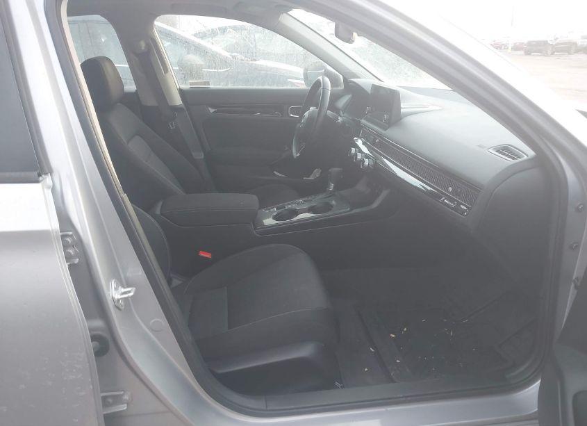 Photo 5 of 2022 Honda Civic EX (VIN 2HGFE1F77NH327098)