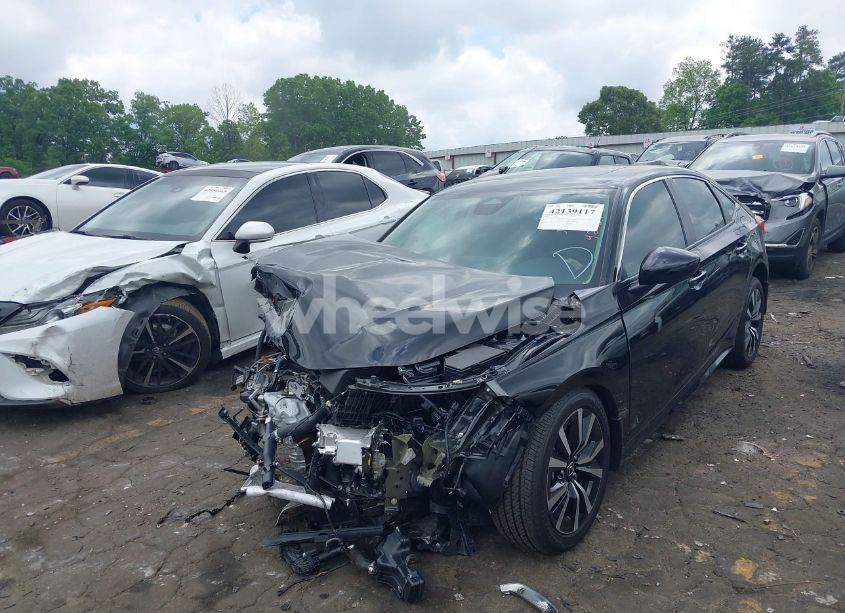 Photo 2 of 2024 Honda Civic EX (VIN 2HGFE1F77RH338897)