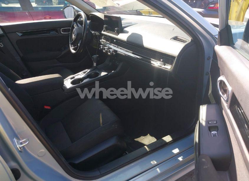 Photo 5 of 2022 Honda Civic EX (VIN 2HGFE1F78NH312500)