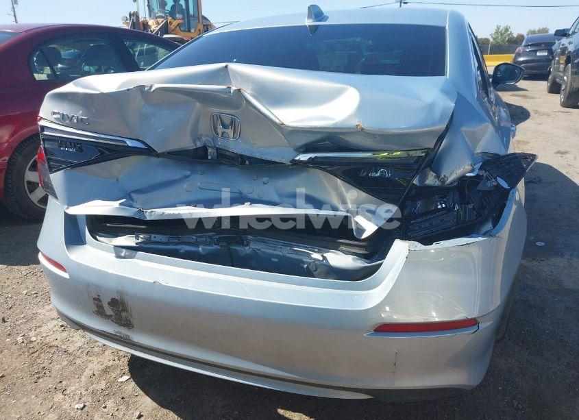 Photo 6 of 2022 Honda Civic EX (VIN 2HGFE1F78NH312500)