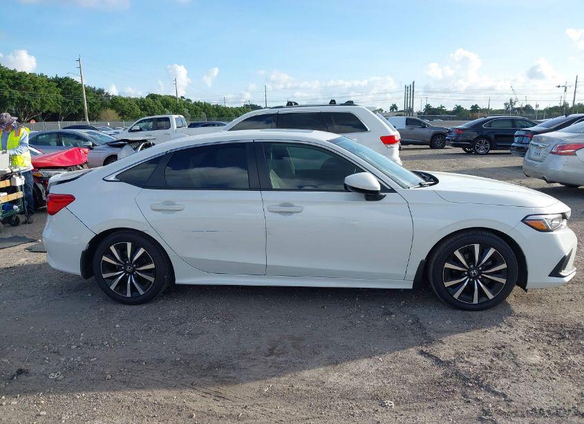 Photo 13 of 2022 Honda Civic EX (VIN 2HGFE1F78NH323299)