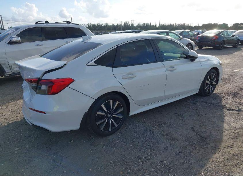 Photo 4 of 2022 Honda Civic EX (VIN 2HGFE1F78NH323299)