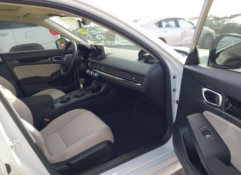 Photo 5 of 2022 Honda Civic EX (VIN 2HGFE1F78NH323299)