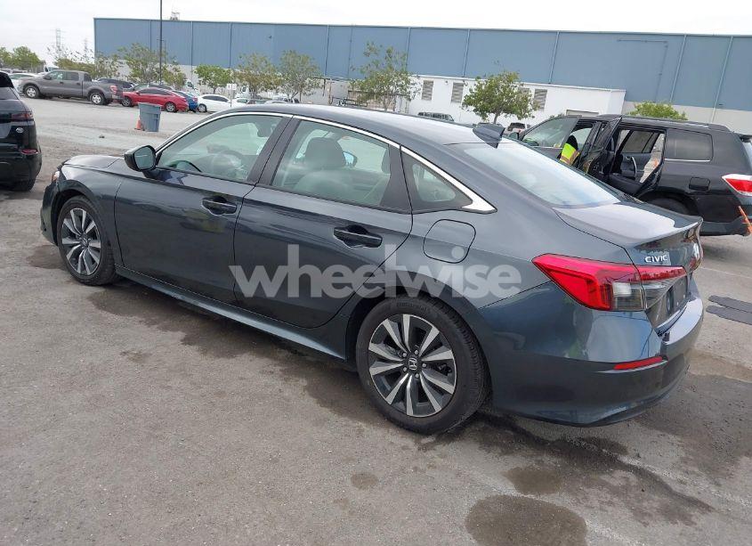 Photo 3 of 2024 Honda Civic EX (VIN 2HGFE1F78RH303771)