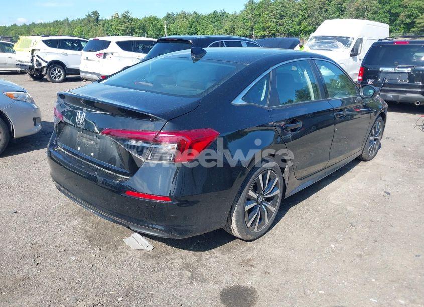 Photo 4 of 2022 Honda Civic EX (VIN 2HGFE1F79NH326437)