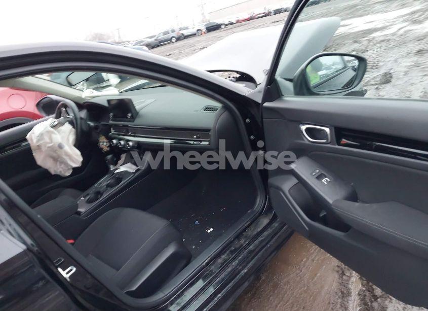 Photo 5 of 2022 Honda Civic EX (VIN 2HGFE1F7XNH310456)