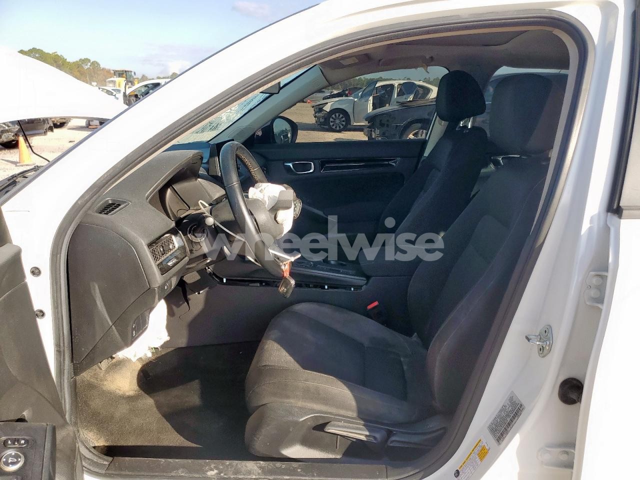 Photo 7 of 2024 HONDA CIVIC EX (VIN 2HGFE1F7XRH309135)