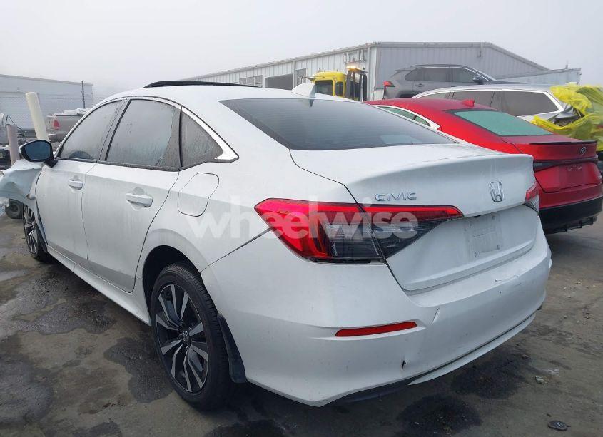 Photo 3 of 2024 Honda Civic EX (VIN 2HGFE1F7XRH320376)