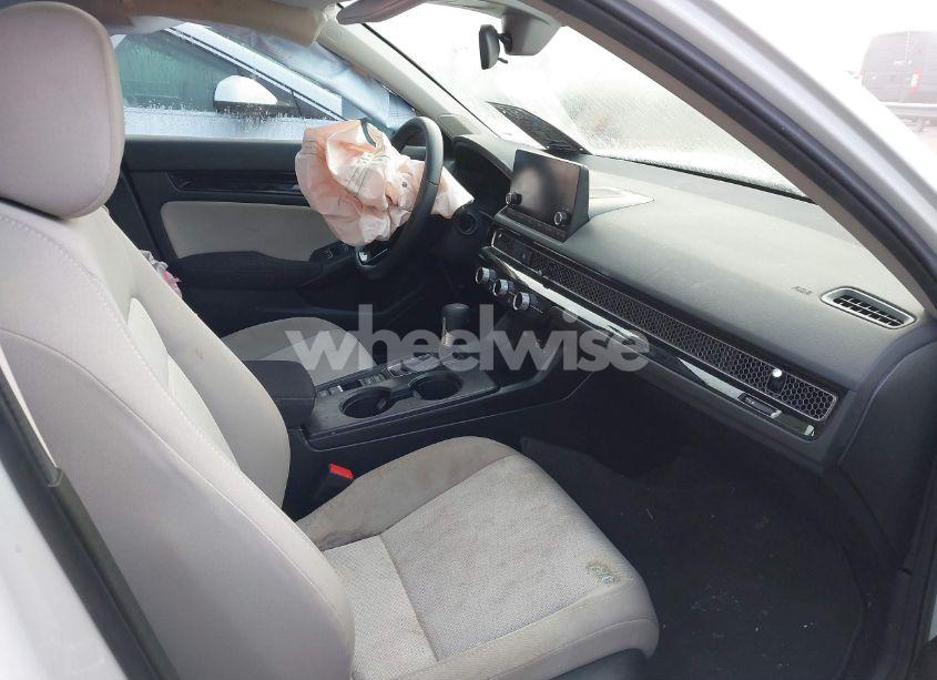 Photo 5 of 2024 Honda Civic EX (VIN 2HGFE1F7XRH320376)