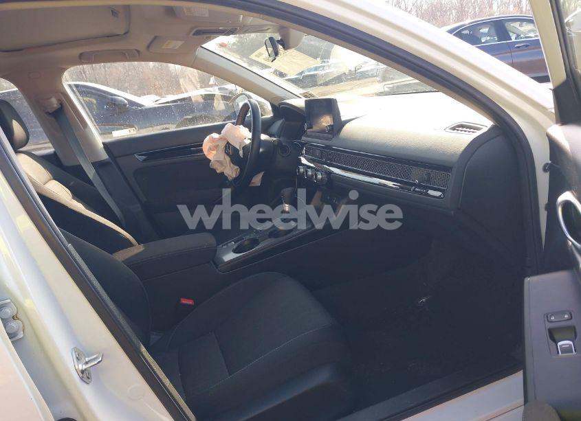 Photo 5 of 2024 Honda Civic EX (VIN 2HGFE1F7XRH325058)