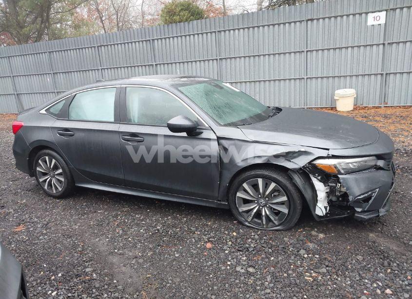 Photo 13 of 2024 Honda Civic EX (VIN 2HGFE1F7XRH335525)