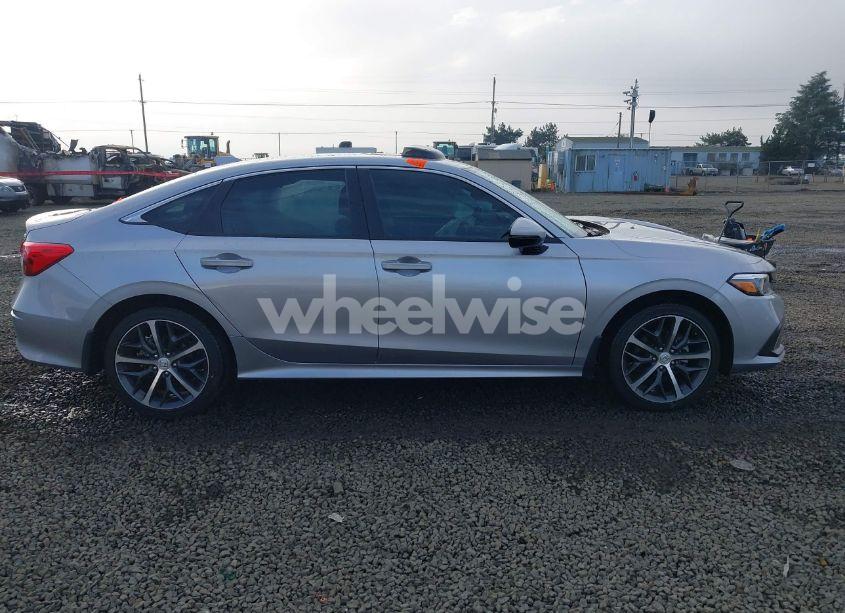 Photo 13 of 2022 Honda Civic TOURING (VIN 2HGFE1F90NH317191)