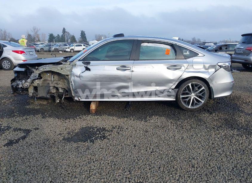 Photo 14 of 2022 Honda Civic TOURING (VIN 2HGFE1F90NH317191)