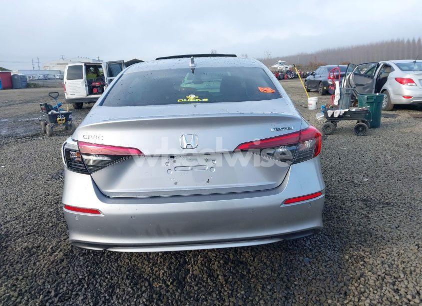 Photo 16 of 2022 Honda Civic TOURING (VIN 2HGFE1F90NH317191)