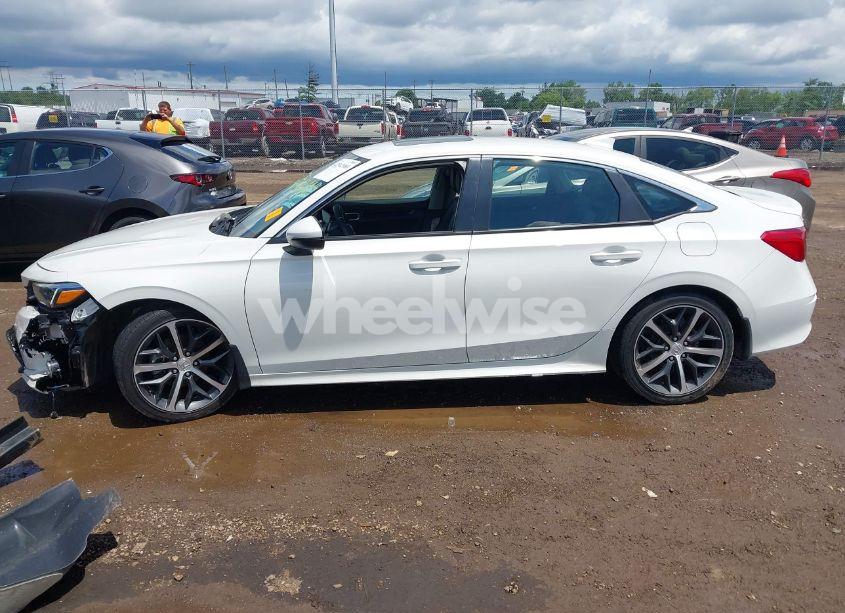 Photo 15 of 2024 Honda Civic TOURING (VIN 2HGFE1F90RH324471)