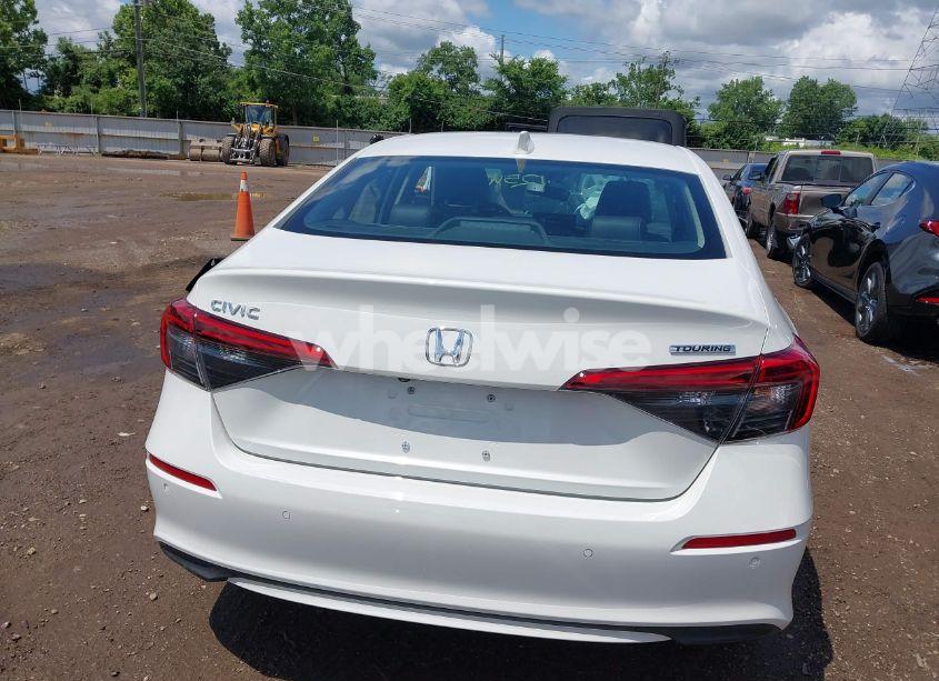 Photo 17 of 2024 Honda Civic TOURING (VIN 2HGFE1F90RH324471)