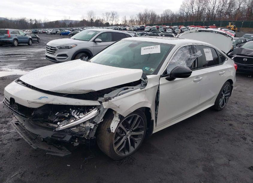 Photo 2 of 2024 Honda Civic TOURING (VIN 2HGFE1F90RH326415)