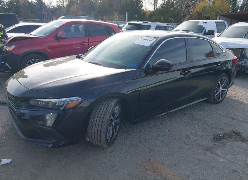 Photo 2 of 2022 Honda Civic TOURING (VIN 2HGFE1F91NH300500)