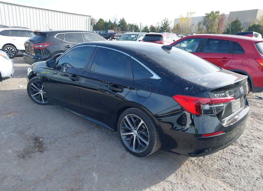 Photo 3 of 2022 Honda Civic TOURING (VIN 2HGFE1F91NH300500)