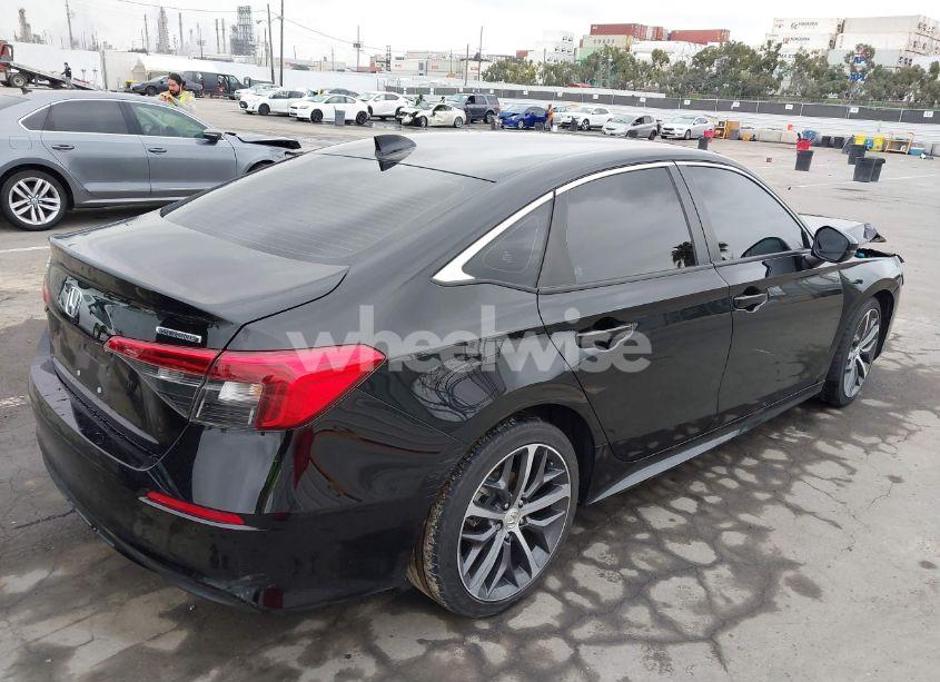 Photo 4 of 2022 Honda Civic TOURING (VIN 2HGFE1F91NH308547)