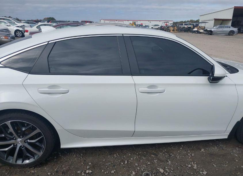Photo 13 of 2024 Honda Civic TOURING (VIN 2HGFE1F91RH307209)