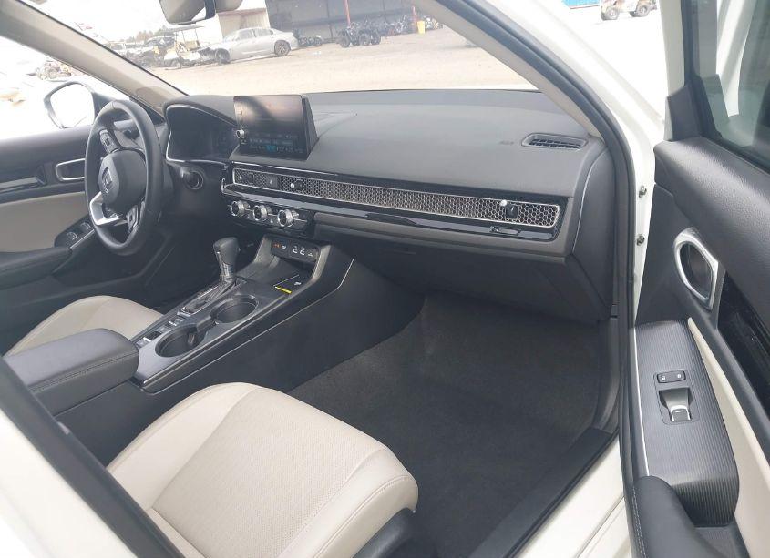 Photo 5 of 2024 Honda Civic TOURING (VIN 2HGFE1F91RH307209)