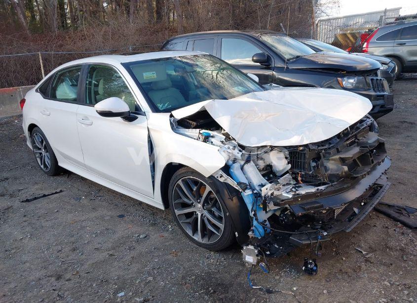 2024 Honda Civic TOURING (VIN 2HGFE1F91RH327413) main photo