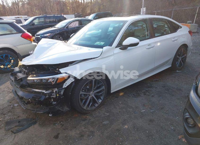 Photo 2 of 2024 Honda Civic TOURING (VIN 2HGFE1F91RH327413)