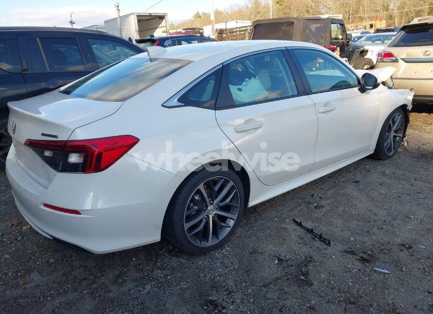 Photo 4 of 2024 Honda Civic TOURING (VIN 2HGFE1F91RH327413)