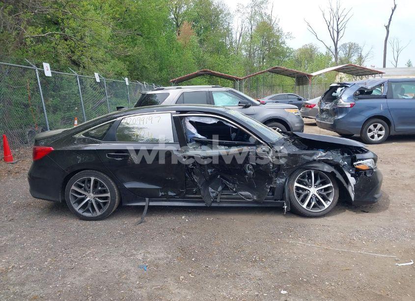 Photo 13 of 2024 Honda Civic TOURING (VIN 2HGFE1F91RH329405)