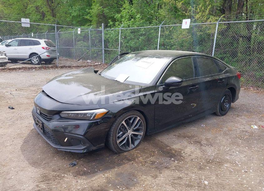 Photo 2 of 2024 Honda Civic TOURING (VIN 2HGFE1F91RH329405)